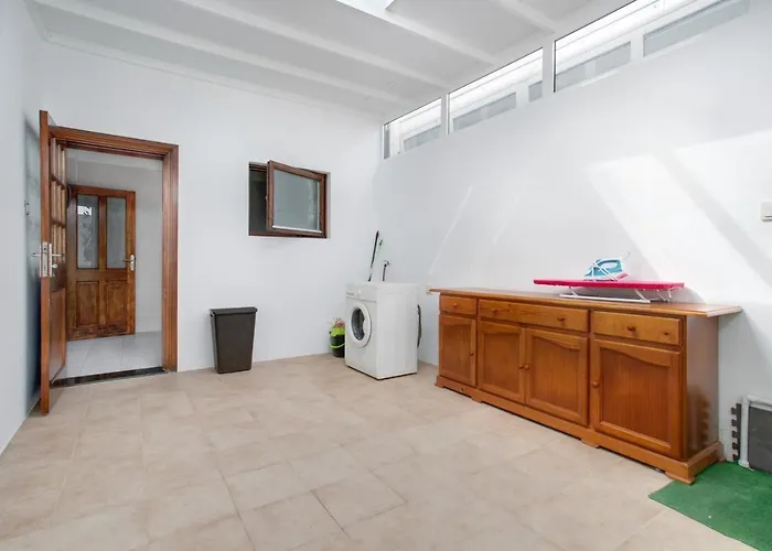 1b * Playa Blanca (Lanzarote)